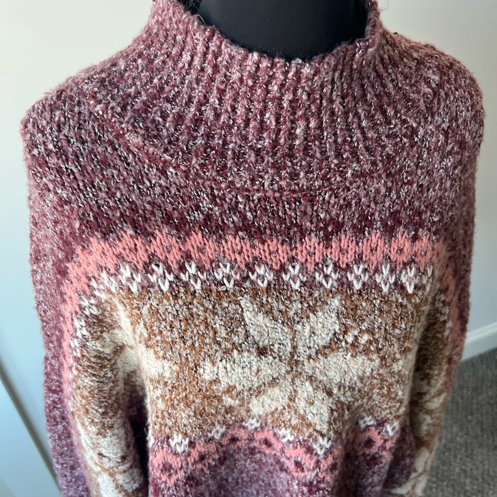 Francesca's Collections Maroon and Pink Cowl Sweater Size Large - Picture 3 of 9